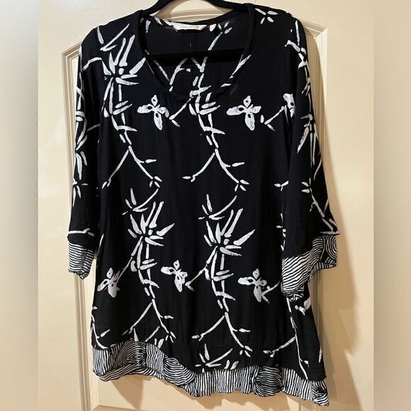 SOFT SURROUNDINGS Bamboo Bella Top Black White Women’s Size Small - Picture 1 of 5